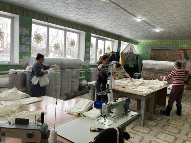 В Нижнекамском районе волонтеры сшили более 200 антитепловизионных одеял
