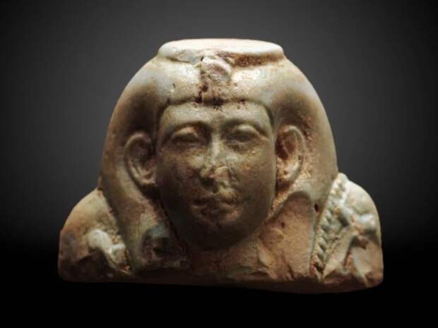 Нитокрис — царица Древнего Египта, правившая приблизительно в 2151-2150 годах до нашей эры (Согласно Манефону последняя из VI династии). \ Фото: estaticos.muyhistoria.es/media.
