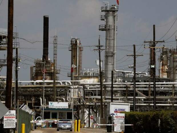 U.S. Streaks Past Saudi Arabia as World's Largest Oil Producer