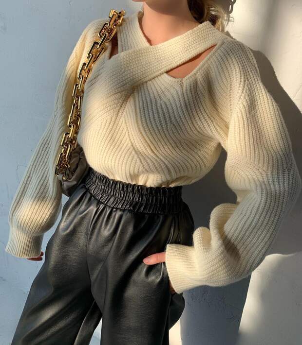 Модный свитер зима 2022: новые и оригинальные модели для стильных леди (+14 фото)