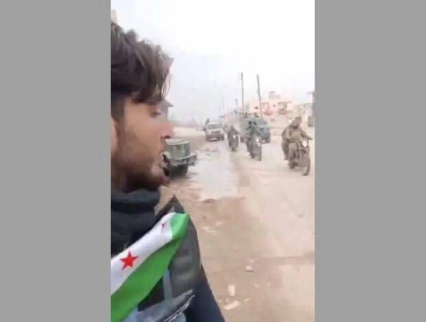 Боевики вошли в Хомс, в связи с чем вопрос: с каких пор сирийская армия разучилась разбивать колонну из 1 танка и 15 мотоциклистов-автоматчиков?