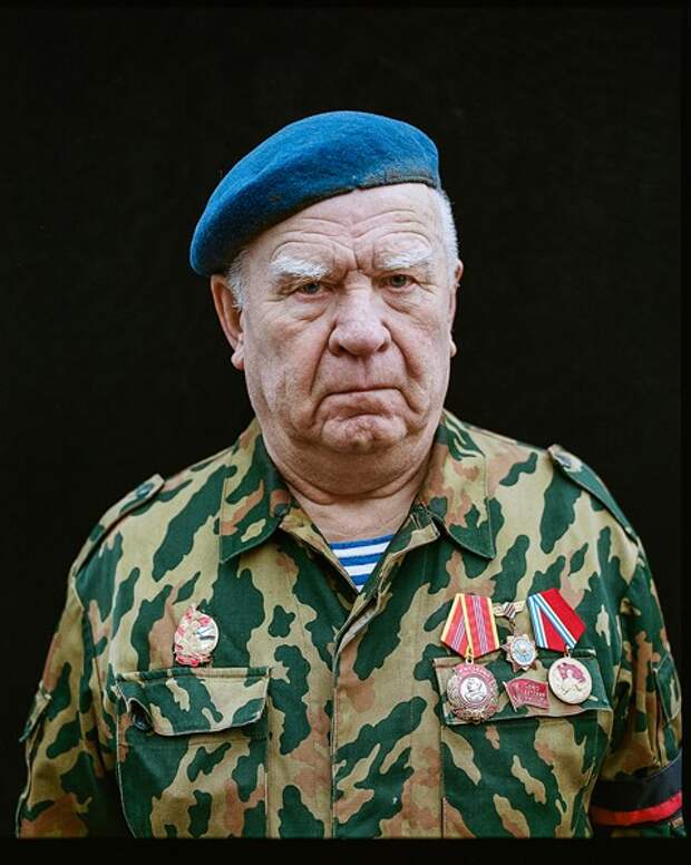 Валентин Федорович, 87 лет. Осенью 1993 года был депутатом от Черемушкинского райсовета.