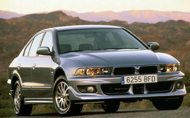 Mitsubishi Galant. С такой внешностью сложно было оказаться не у дел.