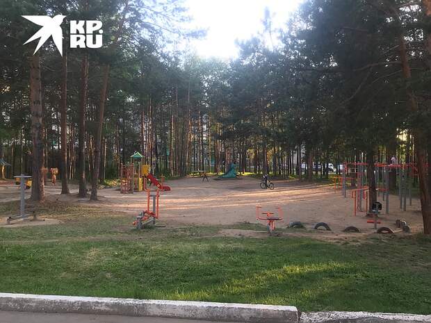 Город чист, покрашен, снабжен свежими дорогами и детскими городками Фото: Владимир ВОРСОБИН