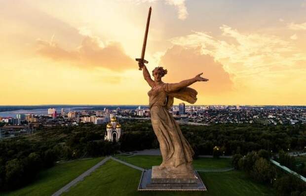 Политолог Светов: «Главное, чтобы жители были за переименование Волгограда в Сталинград!»