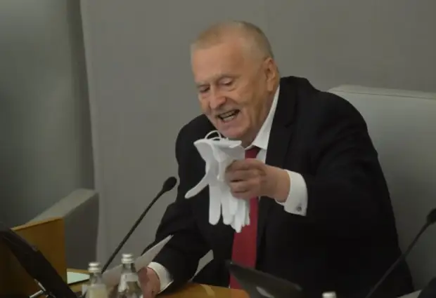 Смерть Жириновского: политолог сравнил политика на экране и в жизни