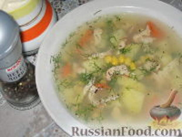 Фото к рецепту: Суп с кукурузой и копченым рыбным филе