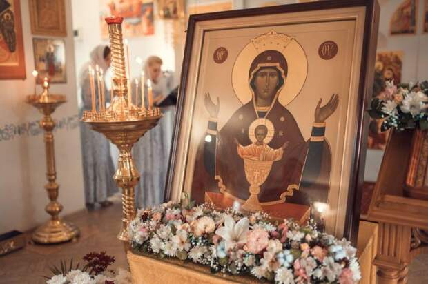 Праздник иконы Божией Матери «Неупиваемая Чаша» 18 мая, в чем помогает образ