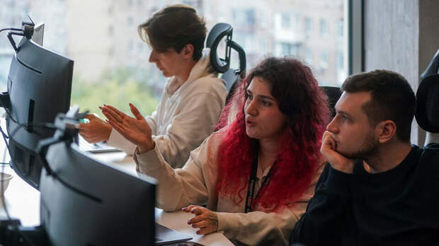 Психолог рассказал о способах борьбы с токсичностью в офисе