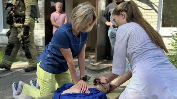 За год навыкам первой помощи в Алтайском крае обучили больше людей, чем планировали