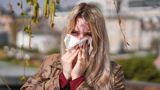 Врач назвала способ отличить аллергию от ОРВИ в период цветения деревьев