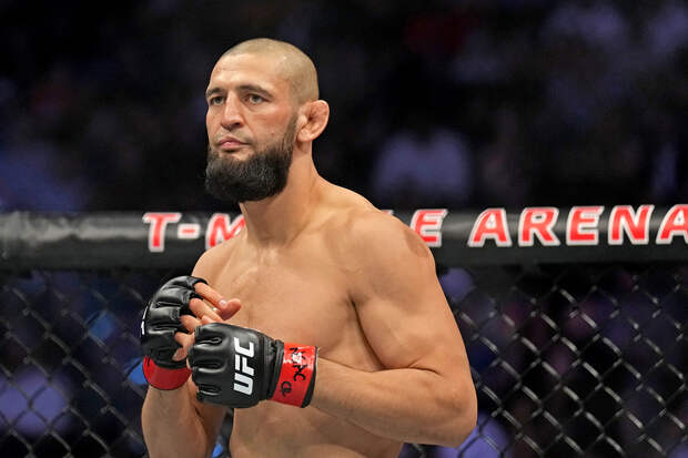 Оценены шансы Чимаева удержать чемпионский пояс UFC в 2026 году