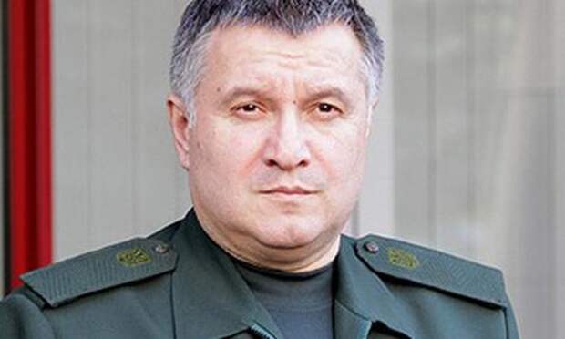 Аваков: Украина научит весь мир сопротивляться России