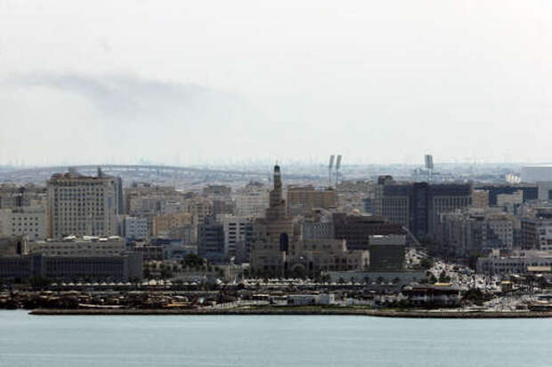 ТАСС: серия громких взрывов произошла в Дохе