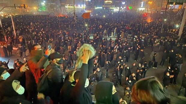 «Чтобы было как при распаде СССР!» – Иранский «принц» подстрекает США помочь с переворотом