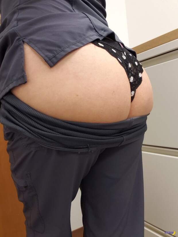 Пошлые селфи с работы – 74