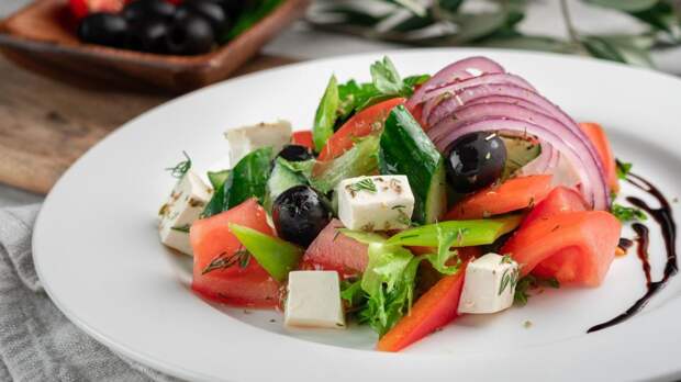 Как приготовить идеальный греческий салат