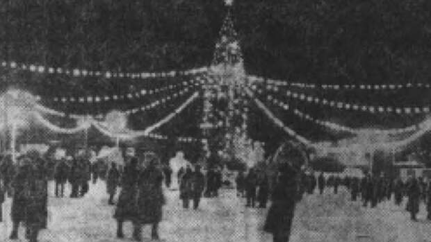 История сделала круг. Какой была главная елка Барнаула на площади Свободы 50 лет назад