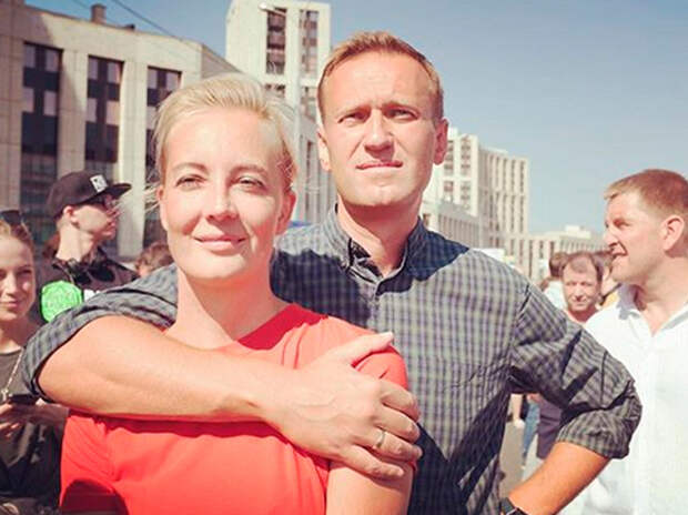 Жена Навального ответила на обращение Золотова