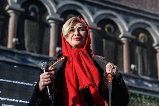 «Гордыня — корень всех бед»: Виктория Цыганова объяснила причины «разложения» российского общества