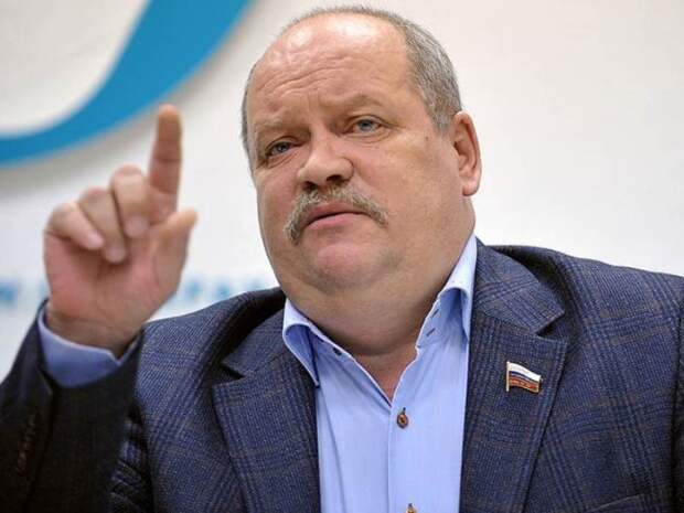 http://tulactive.ru/wp-content/uploads/2016/06/Zotov_4-696x522.jpg