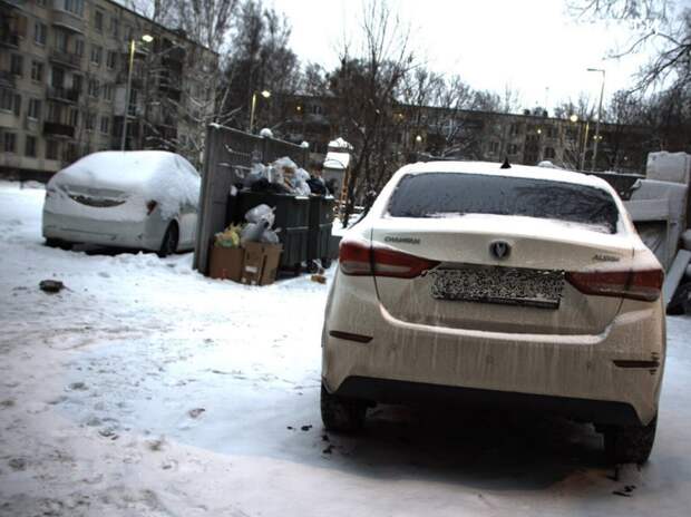 На новогодних в Петербурге почти 600 водителей нарушили правила парковки