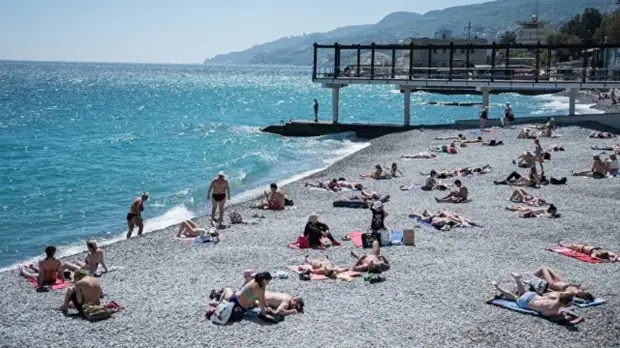 Приморский пляж в Ялте закроют из-за боеприпаса времён Великой Отечественной войны