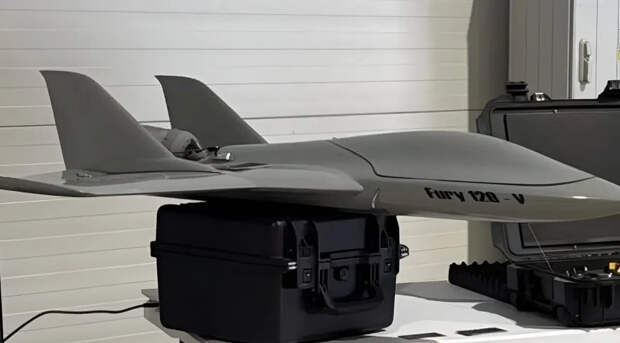 Разгоняется как болид «Формулы-1»: показан дрон Fury 120 для борьбы с «Геранями»