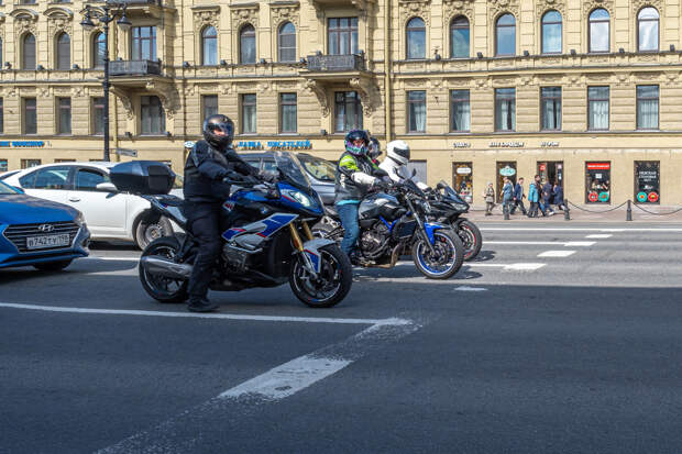 В России предложили снизить тарифы на проезд по платным дорогам для мотоциклистов