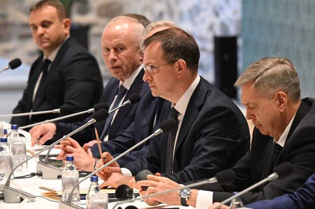 США высказались против участия Мединского в переговорах по Украине