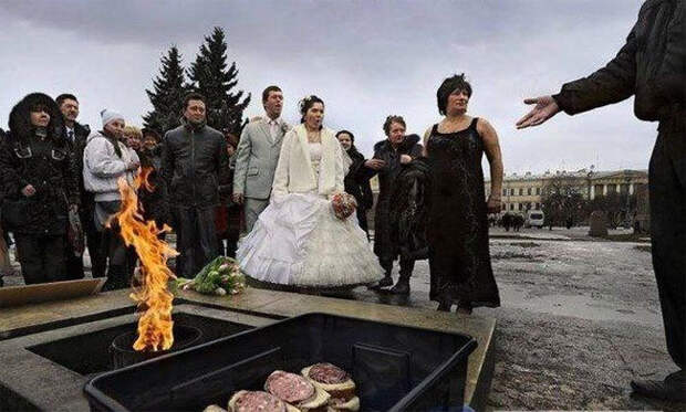 Беспощадный фотошоп российских свадебных фотографов