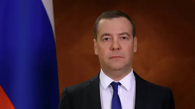 Медведев отметил стремление США использовать интернет как свою вотчину