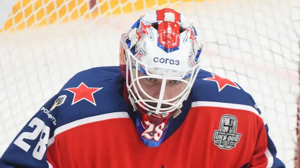 Вратарь ЦСКА Федотов показал неприличный жест во втором матче против «Металлурга»