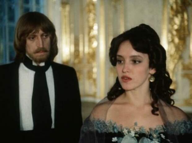 Виктор Авилов и Анна Самохина в фильме "Узник замка Иф" (1988)