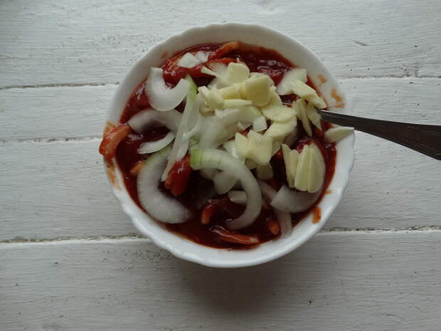 Курочка в томатном соусе - одно из моих любимейших блюд на каждый день: невероятное вкусное мясо, без излишней возни