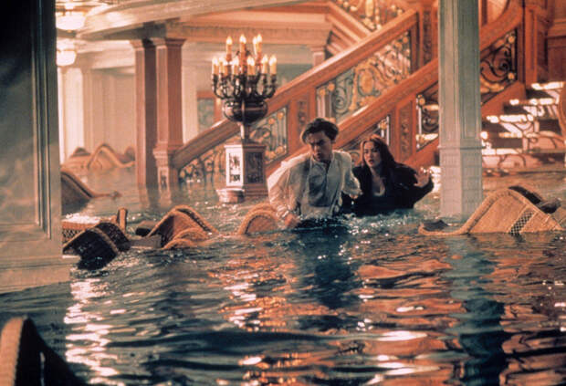 "Роза" из "Титаника" раскрыла пикантные детали поцелуя с Ди Каприо: "Это кошмар"