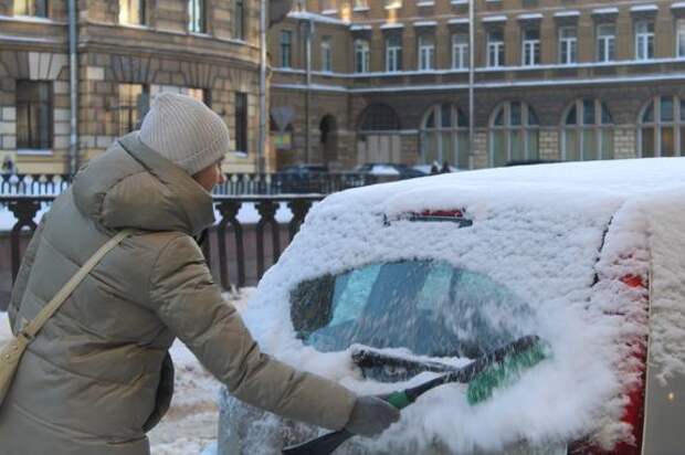 В Петербурге объявлен «желтый» уровень опасности из-за снегопада