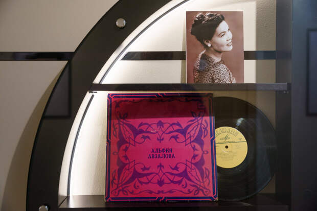 Әлфия Авзаловага һәйкәл проектына бәйге игълан иттеләр