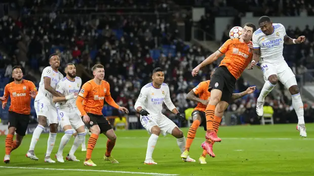 Гол Бензема принёс победу «Реалу» в матче ЛЧ над «Шахтёром» 