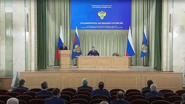 «Среди безусловных приоритетов»: Путин о необходимости охраны прав несовершеннолетних