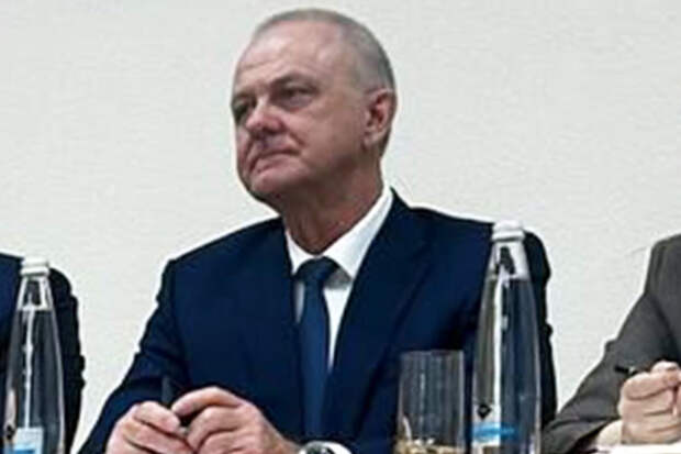 Суд продлил арест экс-главе челябинского управления Роспотребнадзора Семенову