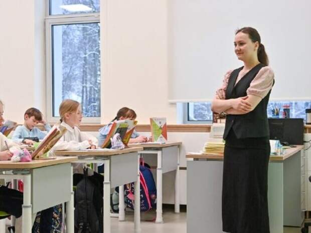 Профессор Абанкина предложила увеличить доплаты за классное руководство вместо изменения должности