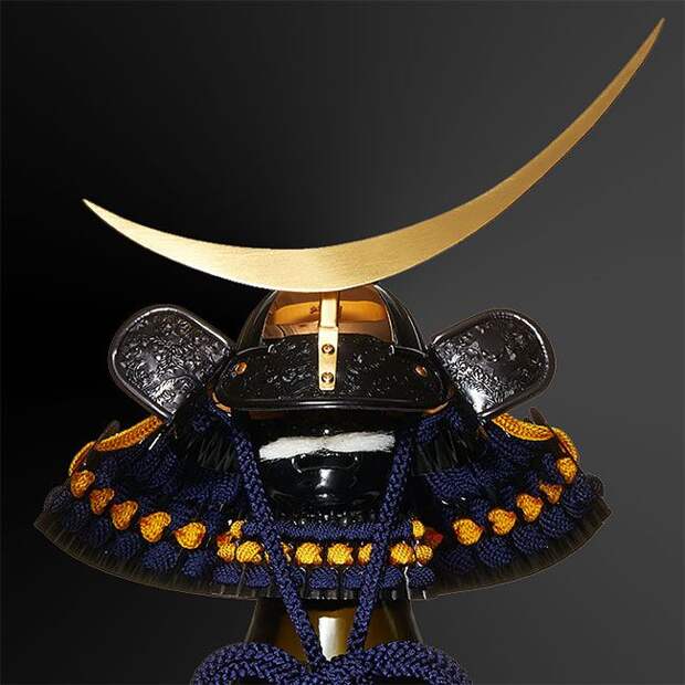 Бутылочные крышки в виде самурайских шлемов кабуто