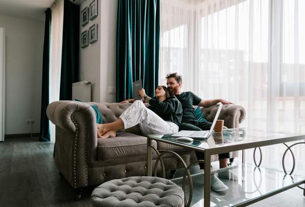 Россияне рассказали, через какое время готовы съехаться со второй половинкой