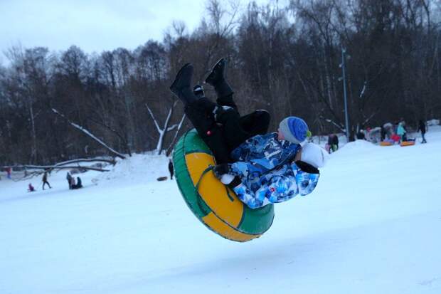 «Само пройдёт». Чем грозят зимние развлечения на опасных снарядах