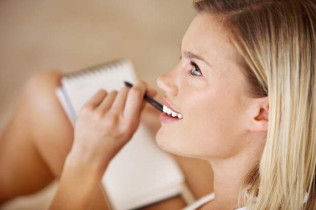 Дети не слушались маму, играя в телефоне до ночи. Женщина придумала систему баллов в качестве воспитания