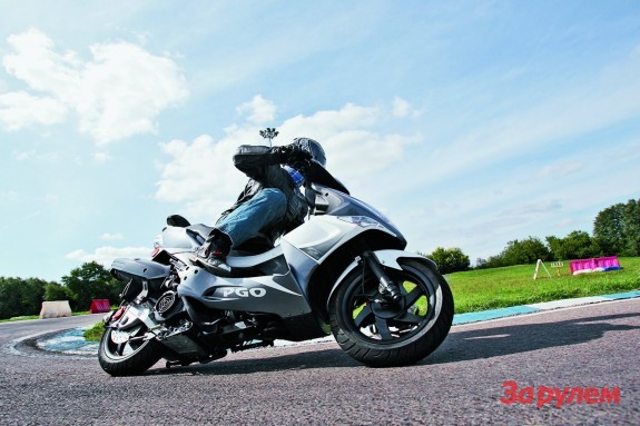 008_moto_0911_016