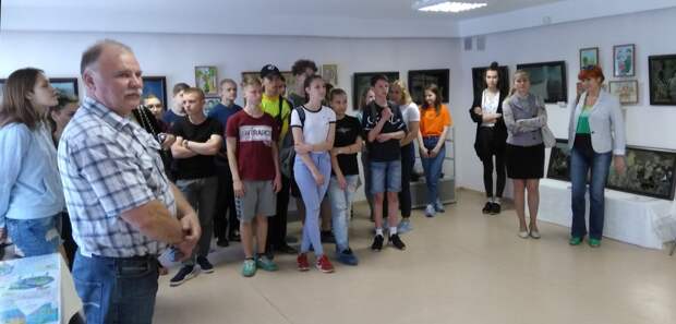Куклы«Моторолы» и «Гиви» на выставке россиян: доказательства преступлений ВСУ в Донбассе увидят все жители России