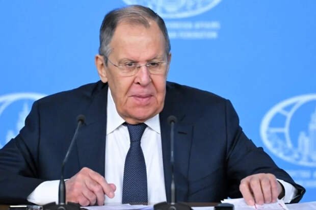 Глава МИД Японии Мотэги заявил рассказал об отношениях с Лавровым