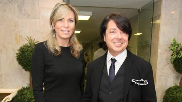 У вдовы Валентина Юдашкина нашли долги по налогам